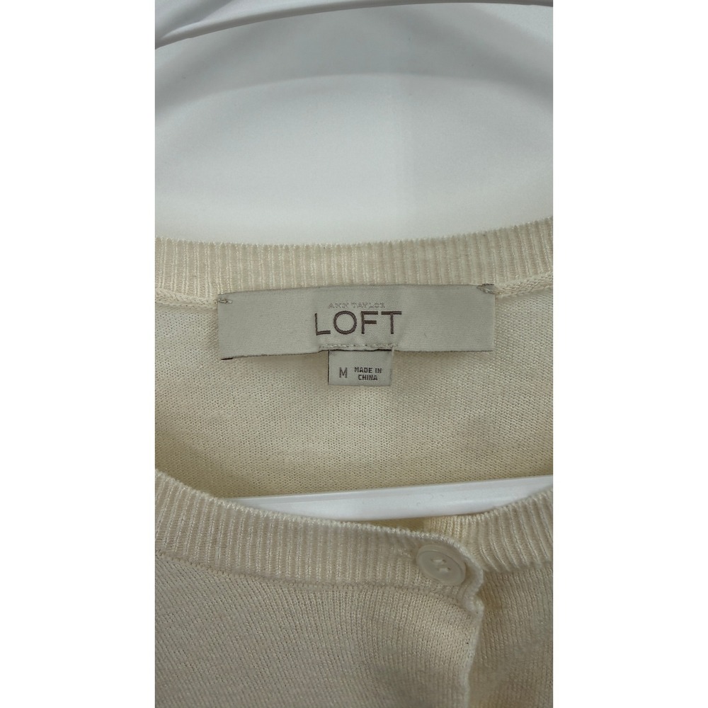 LOFT Ann Taylor Cream Button Front Cardigan Sweater Beige Crew Neck Medium - Picture 3 of 4